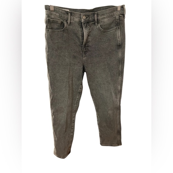 GAP Denim - GAP women’s  Charcoal Skinny Jeans
